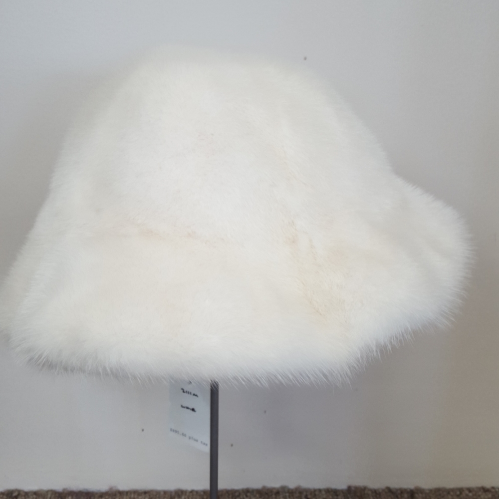 Tourmaline Mink Fur Small Brim Hat